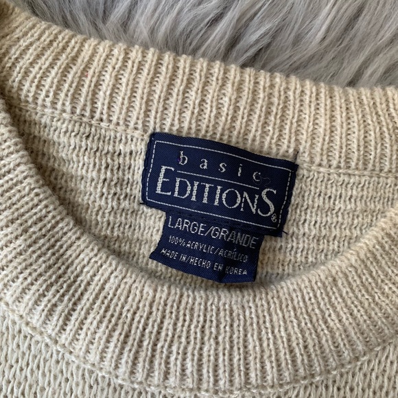 Basic Editions Sweater - Picture 2 of 5